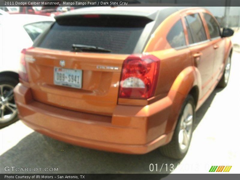 Mango Tango Pearl / Dark Slate Gray 2011 Dodge Caliber Mainstreet