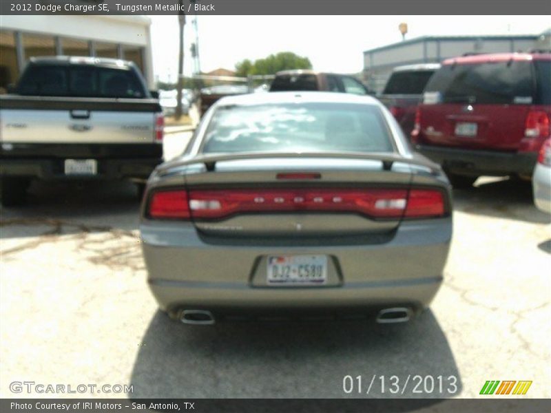 Tungsten Metallic / Black 2012 Dodge Charger SE