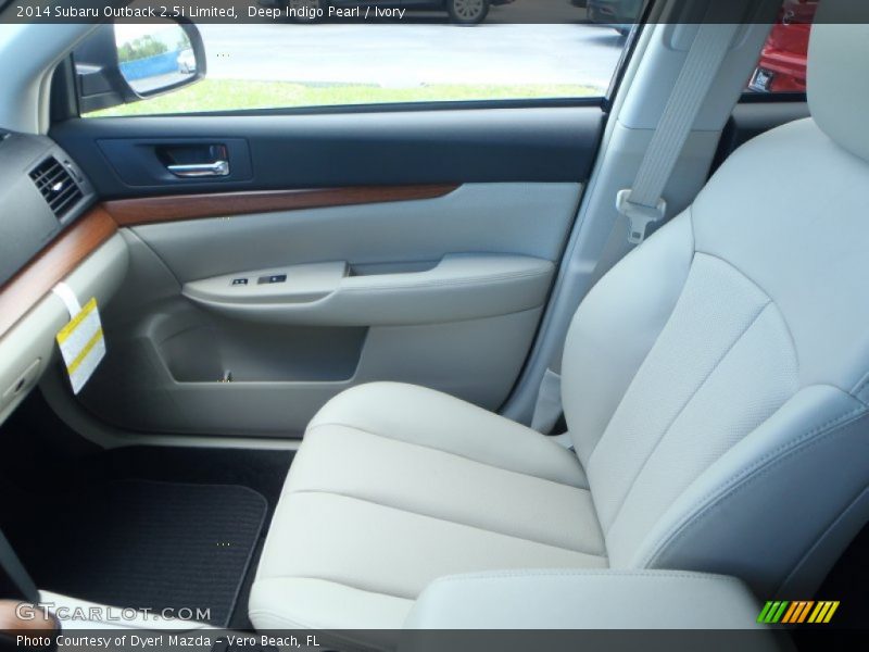 Deep Indigo Pearl / Ivory 2014 Subaru Outback 2.5i Limited