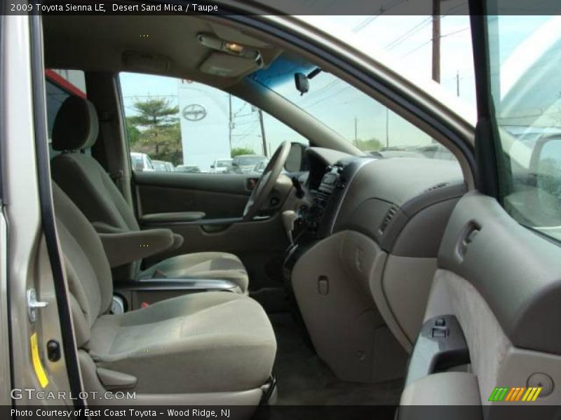 Desert Sand Mica / Taupe 2009 Toyota Sienna LE