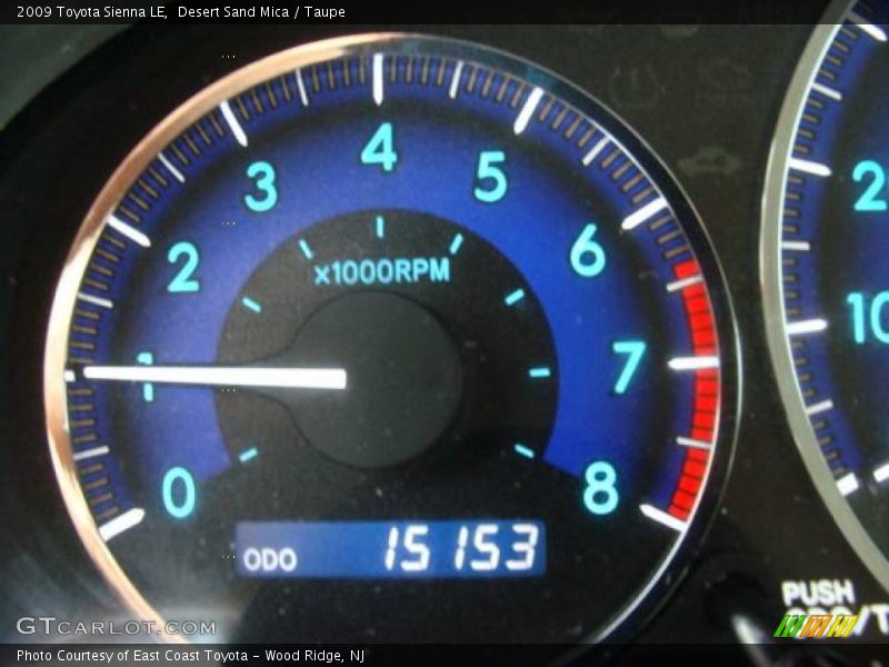 Desert Sand Mica / Taupe 2009 Toyota Sienna LE