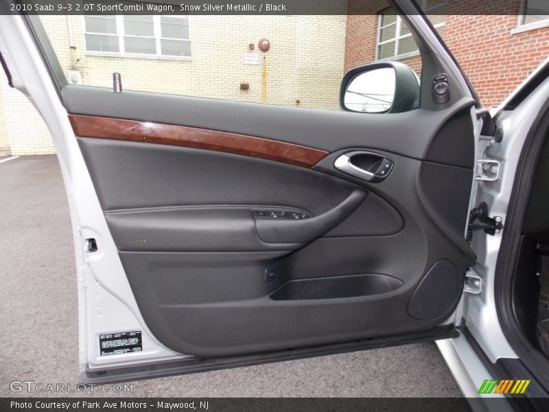 Door Panel of 2010 9-3 2.0T SportCombi Wagon