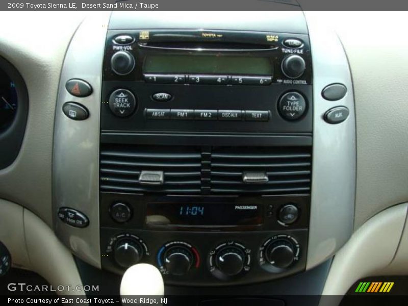 Desert Sand Mica / Taupe 2009 Toyota Sienna LE