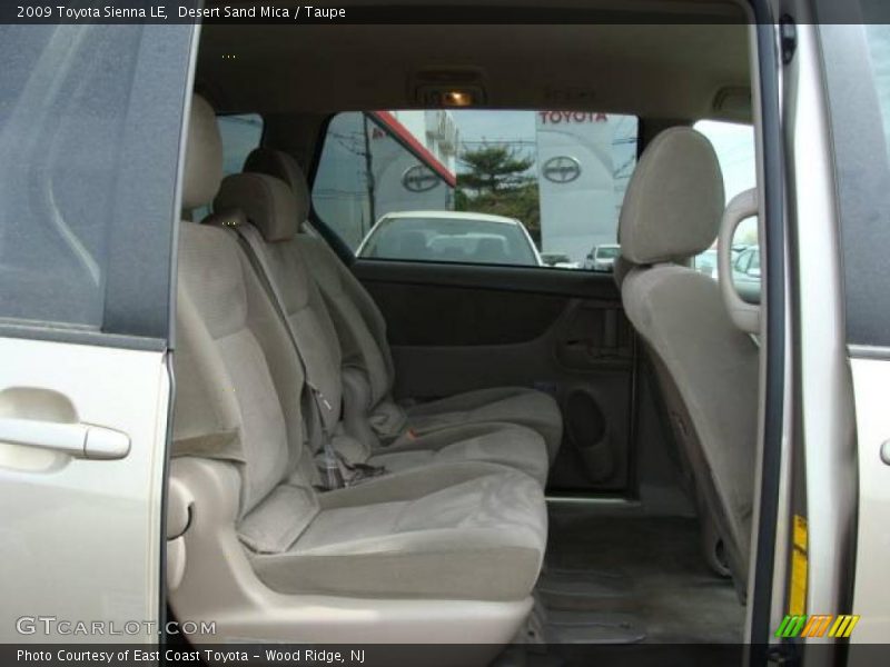 Desert Sand Mica / Taupe 2009 Toyota Sienna LE