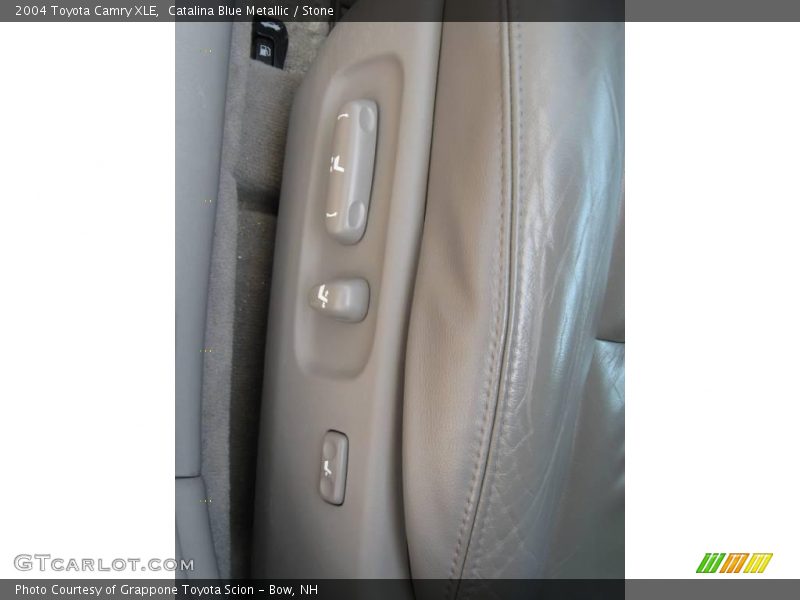 Catalina Blue Metallic / Stone 2004 Toyota Camry XLE