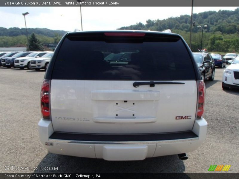 White Diamond Tricoat / Ebony 2014 GMC Yukon XL Denali AWD