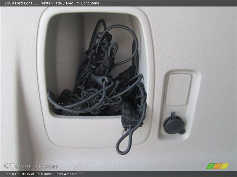 White Suede / Medium Light Stone 2009 Ford Edge SE