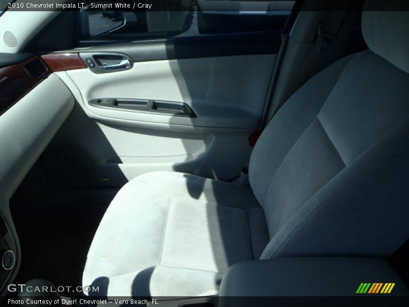 Summit White / Gray 2010 Chevrolet Impala LT