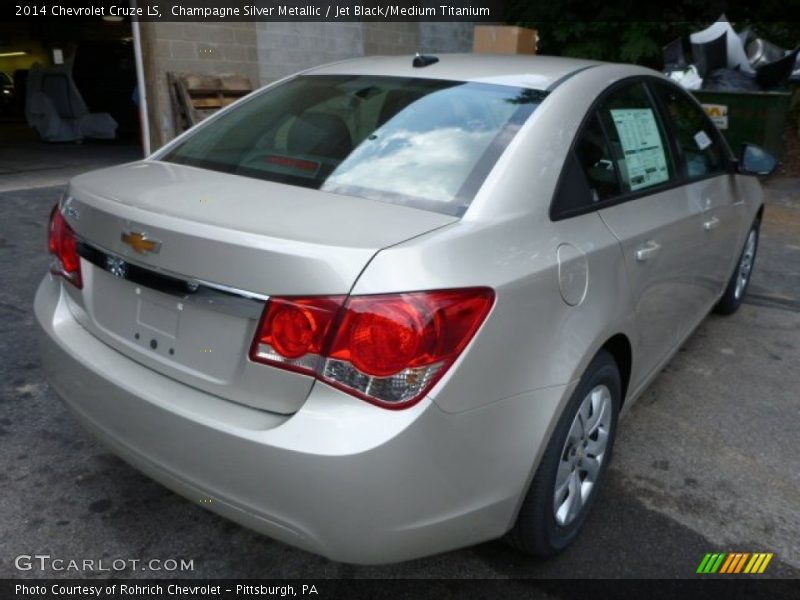 Champagne Silver Metallic / Jet Black/Medium Titanium 2014 Chevrolet Cruze LS