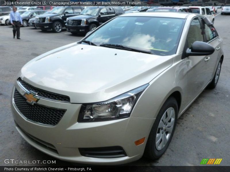 Champagne Silver Metallic / Jet Black/Medium Titanium 2014 Chevrolet Cruze LS