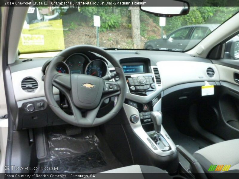 Champagne Silver Metallic / Jet Black/Medium Titanium 2014 Chevrolet Cruze LS