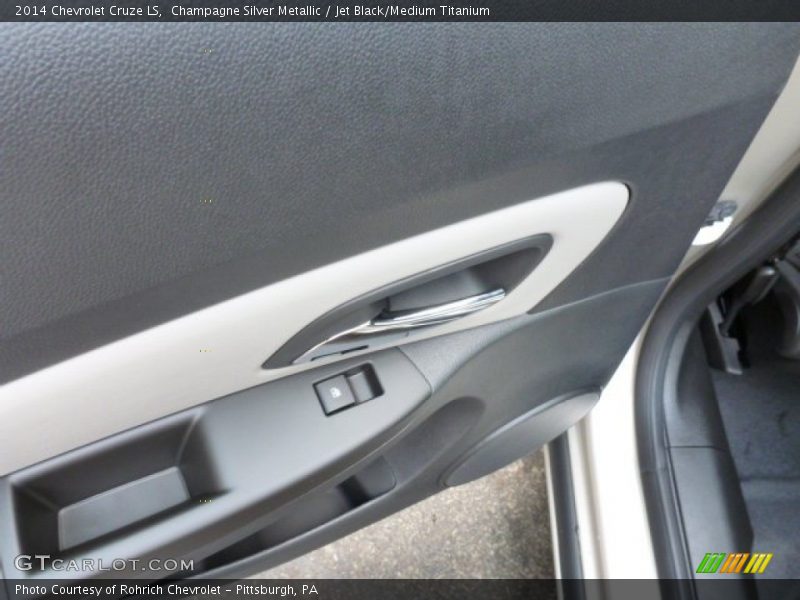 Champagne Silver Metallic / Jet Black/Medium Titanium 2014 Chevrolet Cruze LS