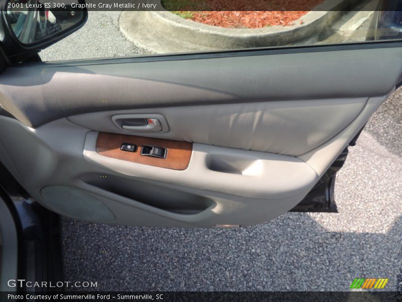 Graphite Gray Metallic / Ivory 2001 Lexus ES 300