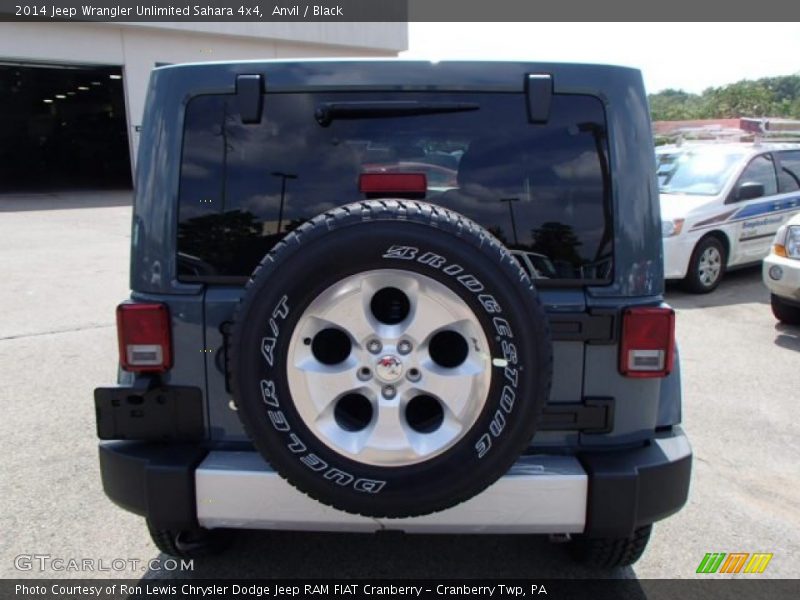 Anvil / Black 2014 Jeep Wrangler Unlimited Sahara 4x4