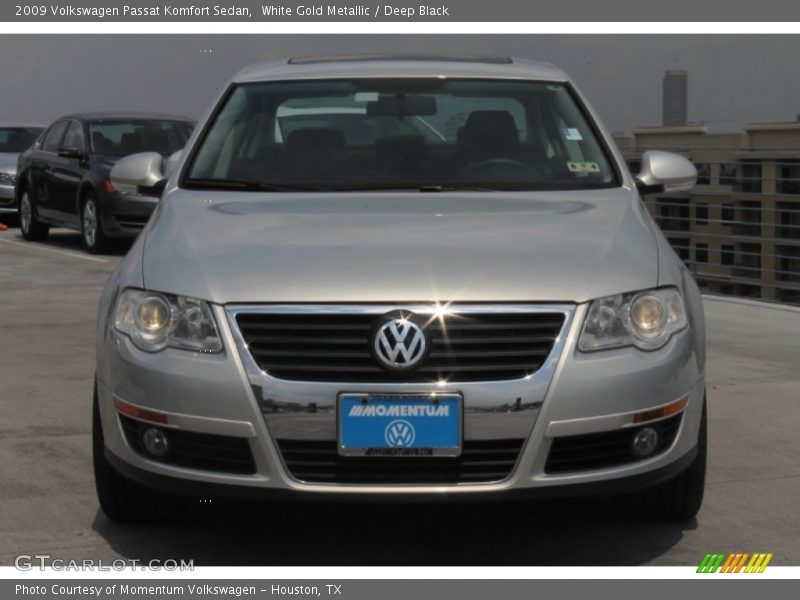 White Gold Metallic / Deep Black 2009 Volkswagen Passat Komfort Sedan