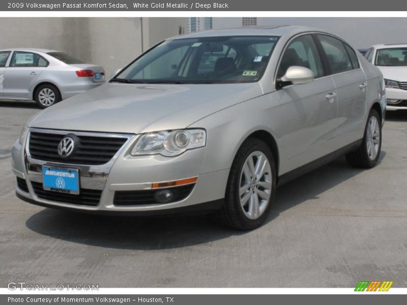 White Gold Metallic / Deep Black 2009 Volkswagen Passat Komfort Sedan