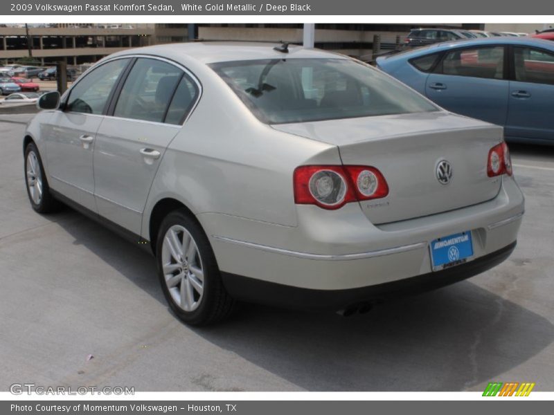 White Gold Metallic / Deep Black 2009 Volkswagen Passat Komfort Sedan
