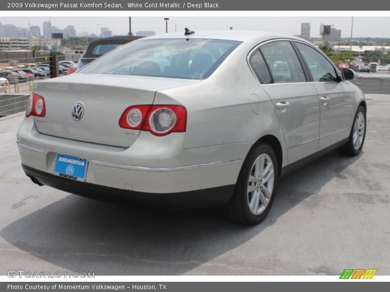 White Gold Metallic / Deep Black 2009 Volkswagen Passat Komfort Sedan