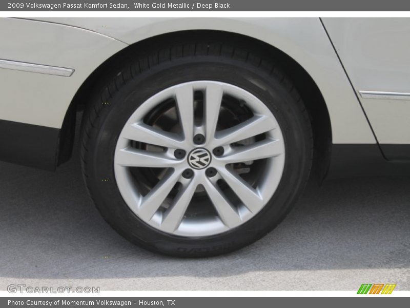 White Gold Metallic / Deep Black 2009 Volkswagen Passat Komfort Sedan