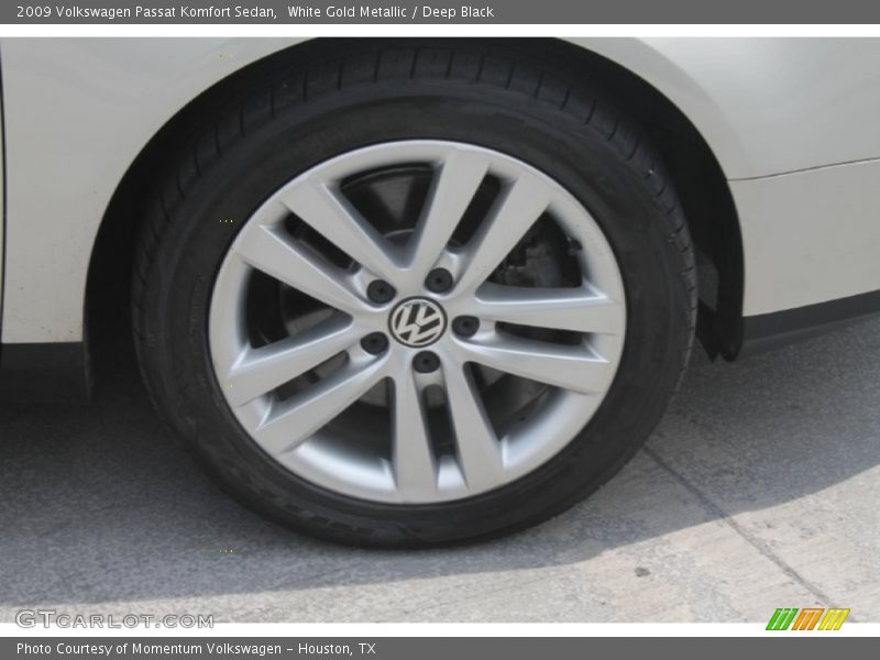 White Gold Metallic / Deep Black 2009 Volkswagen Passat Komfort Sedan
