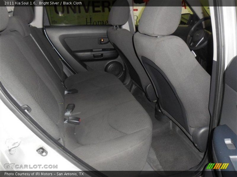 Bright Silver / Black Cloth 2011 Kia Soul 1.6