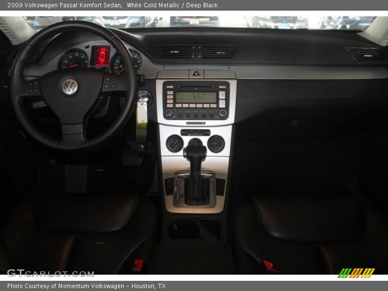 White Gold Metallic / Deep Black 2009 Volkswagen Passat Komfort Sedan
