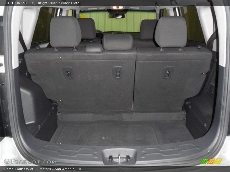 Bright Silver / Black Cloth 2011 Kia Soul 1.6