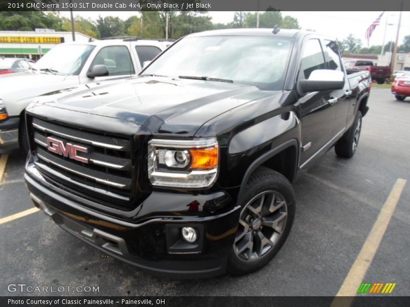 Front 3/4 View of 2014 Sierra 1500 SLT Double Cab 4x4