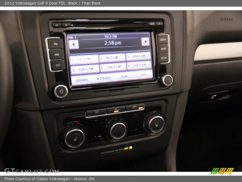 Controls of 2011 Golf 4 Door TDI