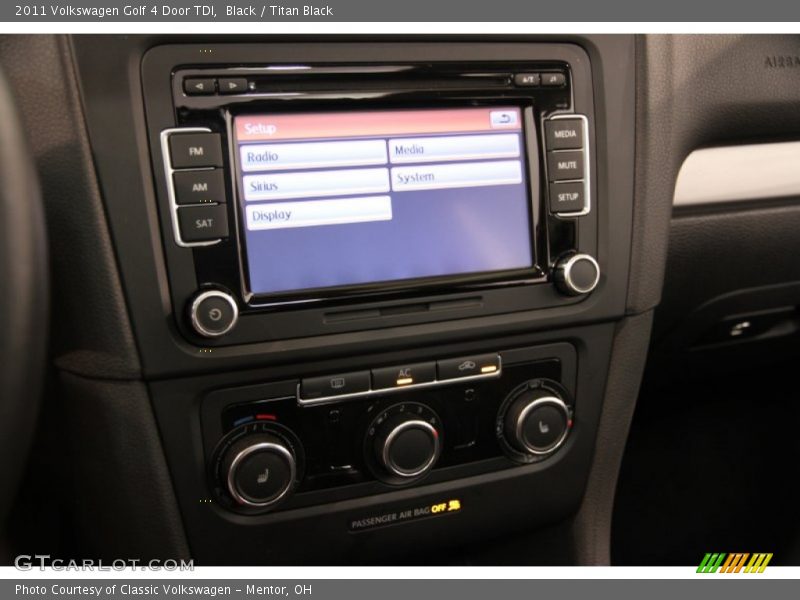 Controls of 2011 Golf 4 Door TDI
