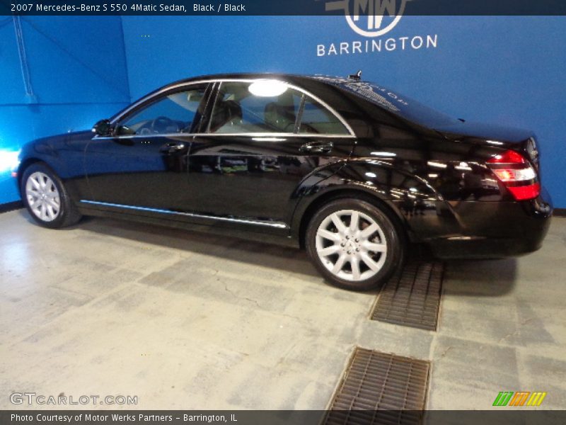 Black / Black 2007 Mercedes-Benz S 550 4Matic Sedan