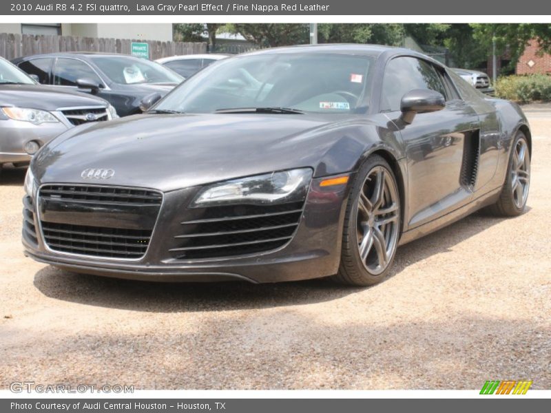 Front 3/4 View of 2010 R8 4.2 FSI quattro
