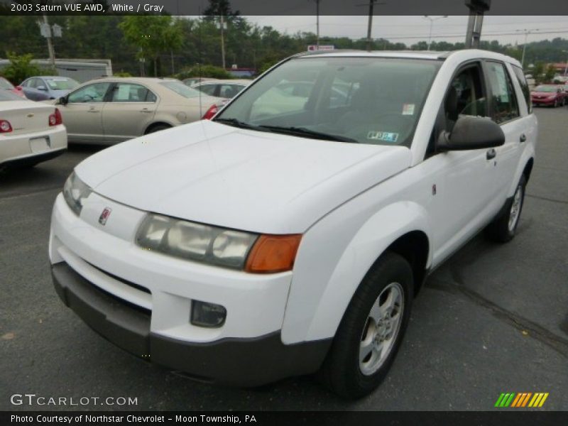 White / Gray 2003 Saturn VUE AWD