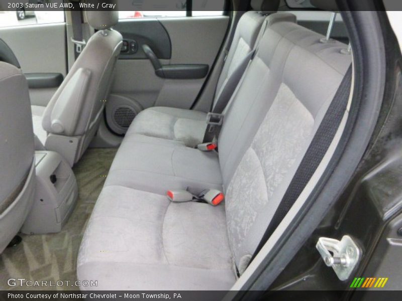 White / Gray 2003 Saturn VUE AWD
