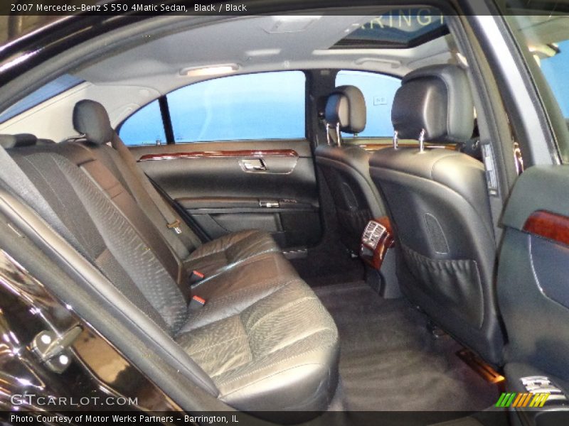 Black / Black 2007 Mercedes-Benz S 550 4Matic Sedan
