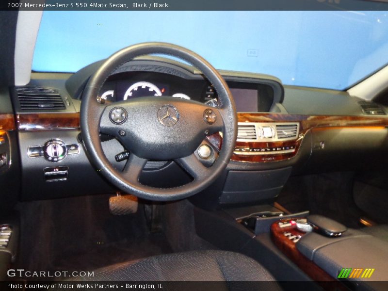Black / Black 2007 Mercedes-Benz S 550 4Matic Sedan