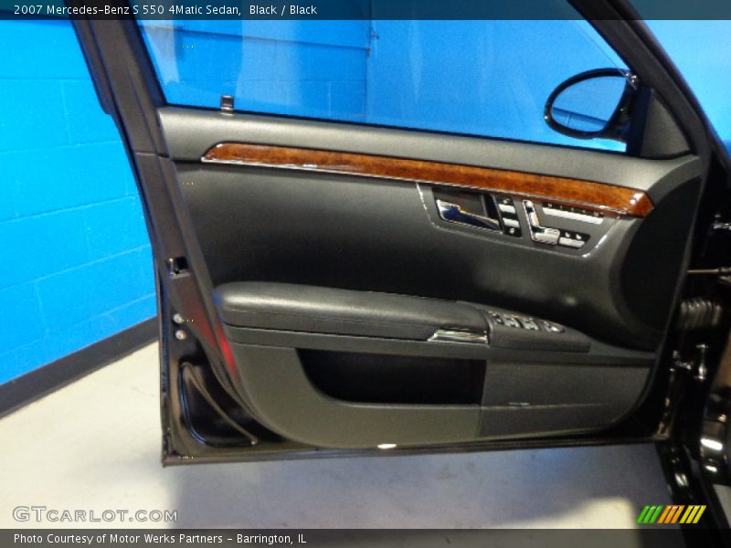 Black / Black 2007 Mercedes-Benz S 550 4Matic Sedan