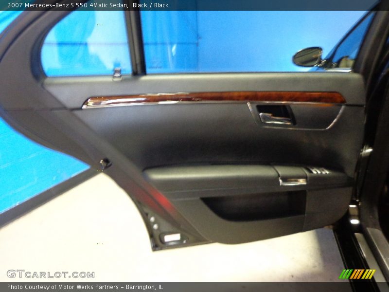 Black / Black 2007 Mercedes-Benz S 550 4Matic Sedan