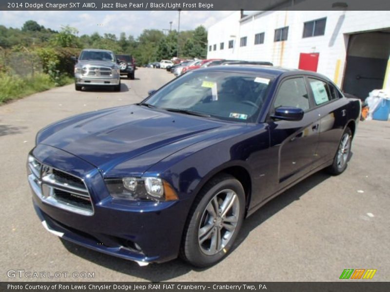 Front 3/4 View of 2014 Charger SXT AWD