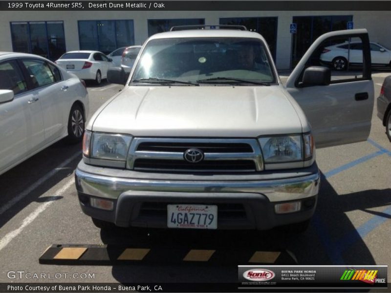 Desert Dune Metallic / Oak 1999 Toyota 4Runner SR5