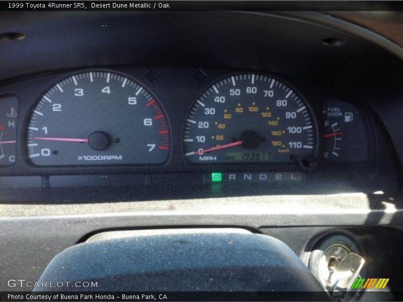 Desert Dune Metallic / Oak 1999 Toyota 4Runner SR5