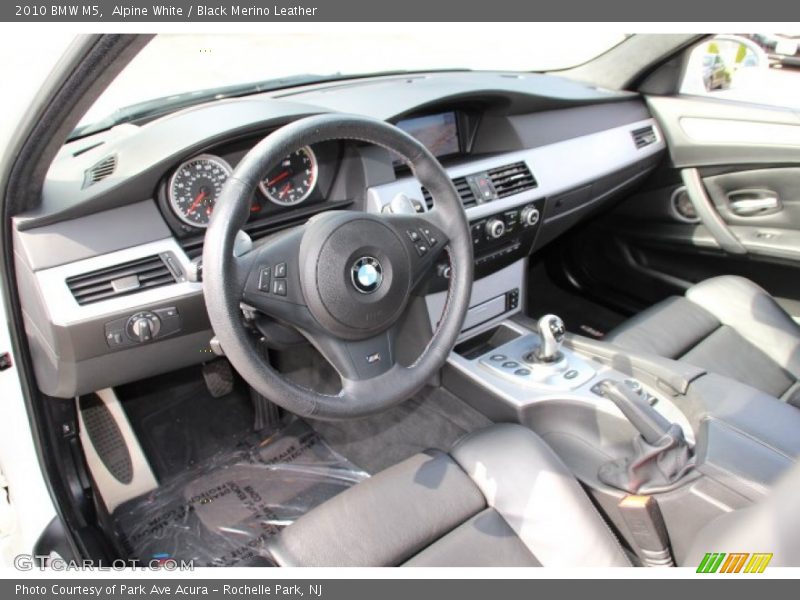 Alpine White / Black Merino Leather 2010 BMW M5