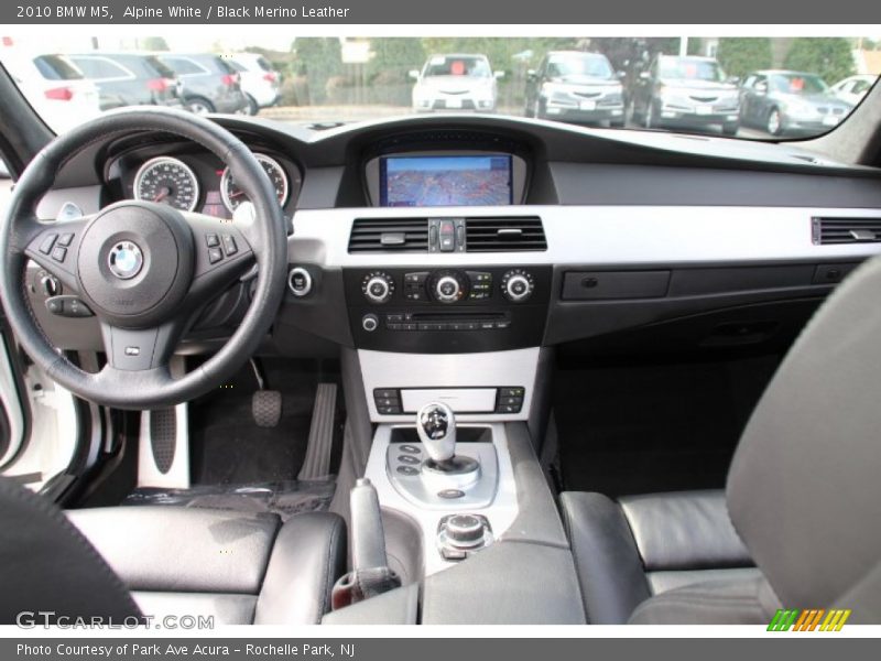 Alpine White / Black Merino Leather 2010 BMW M5