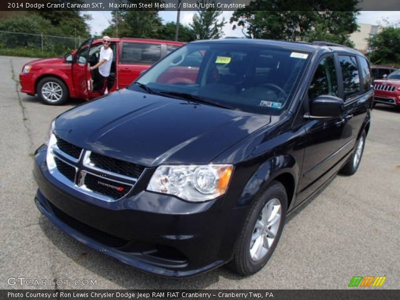Maximum Steel Metallic / Black/Light Graystone 2014 Dodge Grand Caravan SXT