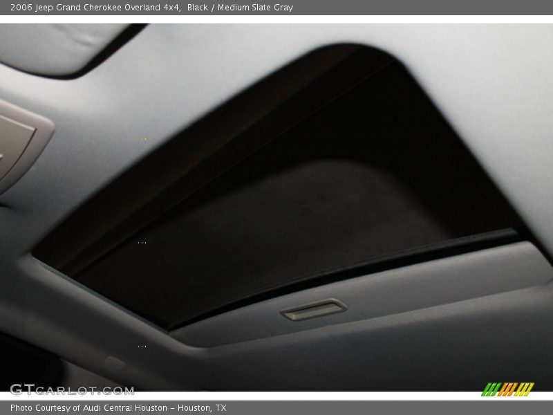 Black / Medium Slate Gray 2006 Jeep Grand Cherokee Overland 4x4