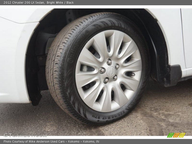 Bright White / Black 2012 Chrysler 200 LX Sedan