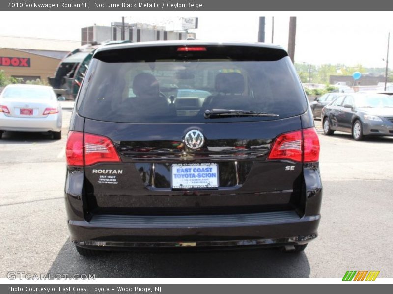 Nocturne Black Metallic / Ceylon Beige 2010 Volkswagen Routan SE