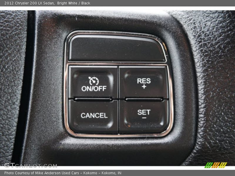 Bright White / Black 2012 Chrysler 200 LX Sedan