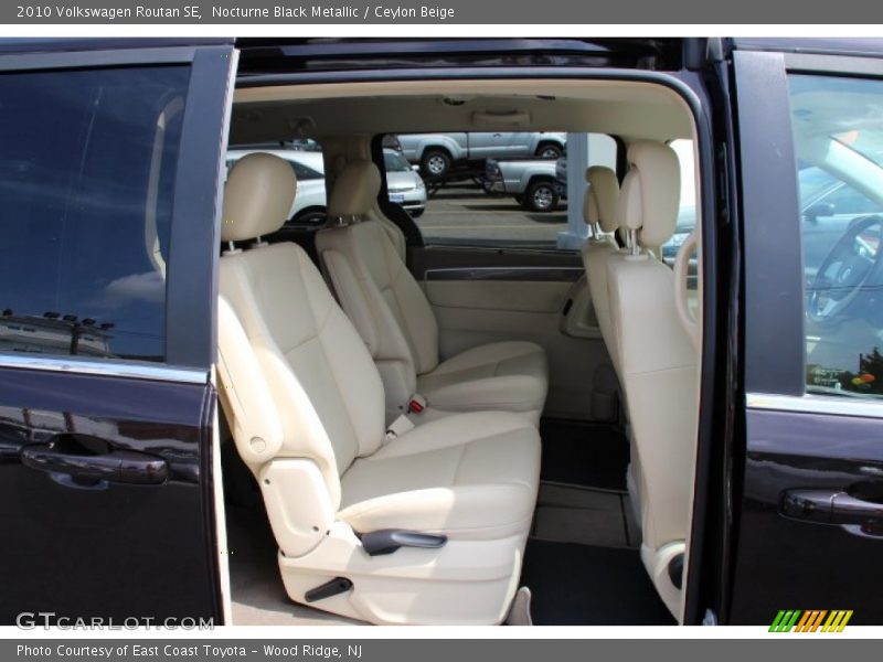 Nocturne Black Metallic / Ceylon Beige 2010 Volkswagen Routan SE