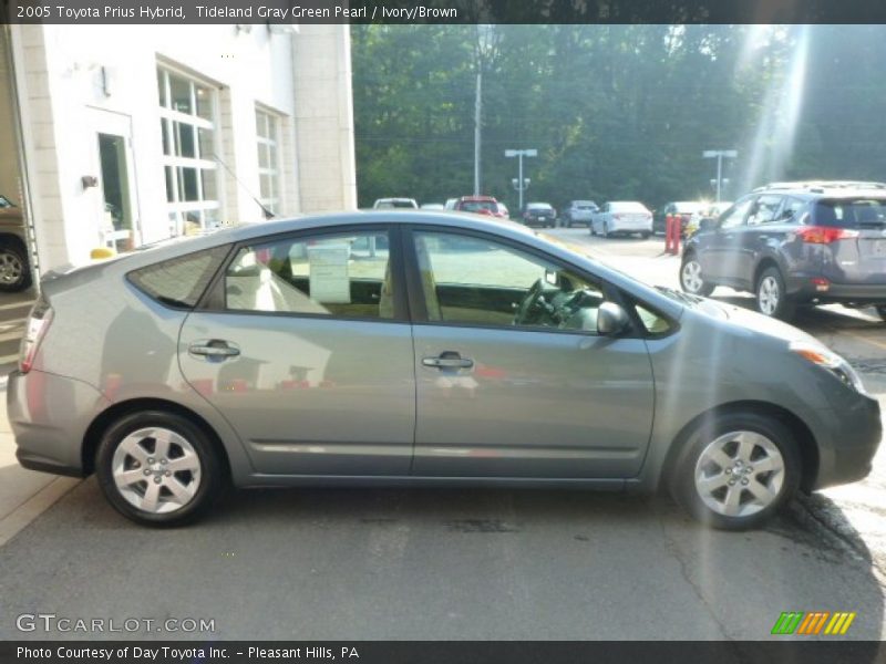 Tideland Gray Green Pearl / Ivory/Brown 2005 Toyota Prius Hybrid